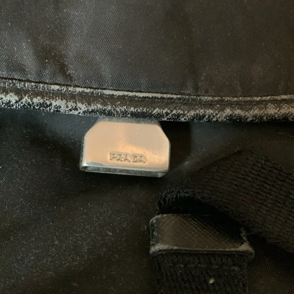 Vintage Prada Nylon Messenger Bag - Picture 3 of 4